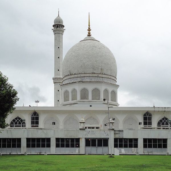 Hazratbal Shrine