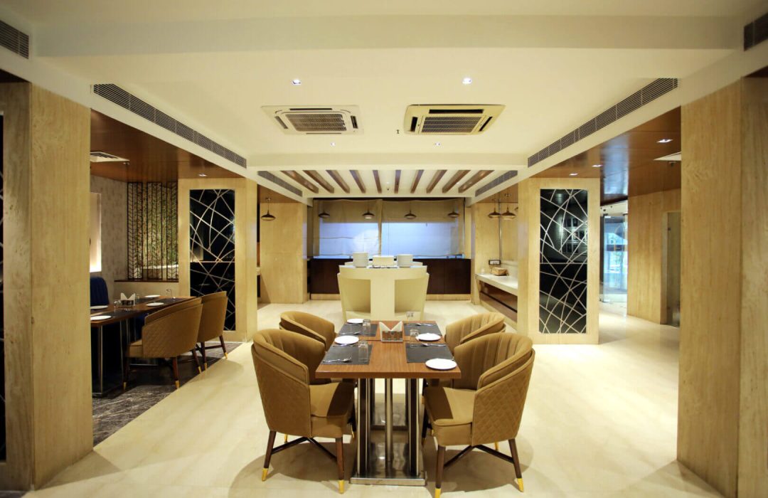 bellmont-hotel-dinning-table